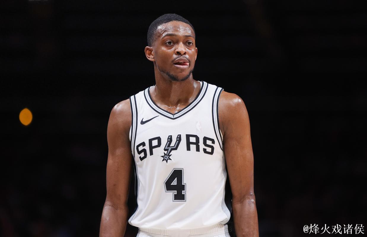 福克斯一家近况:27岁斩获2.3亿大合同,成马刺核心,娇妻显旺夫相 福克斯一家近况:27岁斩获2.3亿大合同,成马刺核心,娇妻显旺夫相