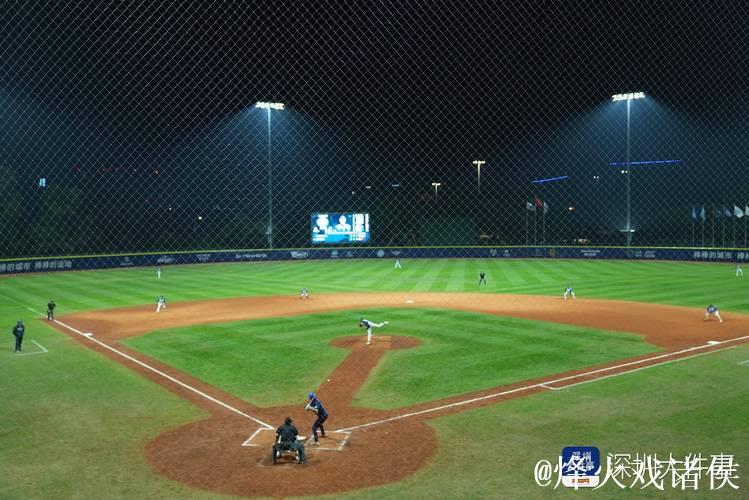 首届中国棒球城市联赛深圳开打
